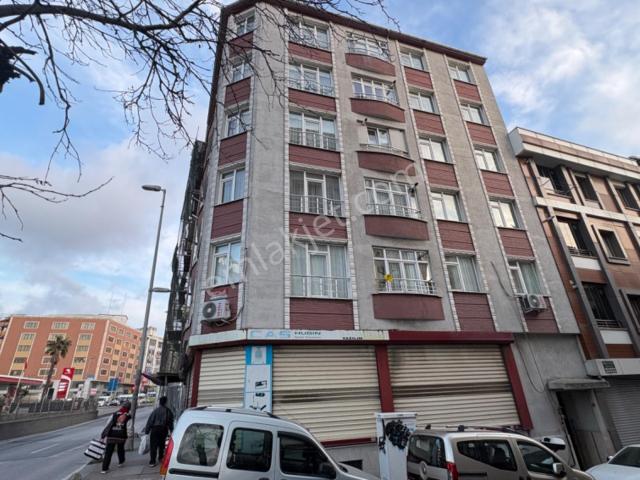 Mollateam Bayrampaşa Kartaltepe Mahallesi Satılık3+1 Daire