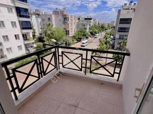 Mollayusuf'ta Arakat,kapalı Mutfak Önü Açık 2+1 Daire