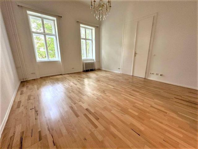 MÖLLWALDPLATZ, U1 NÄHE, 71 m2 Altbau mit Balkon, 3 Zimmer, Küche, Wannenbad, 1. Liftstock, Belvedere Nähe