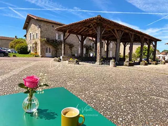 Mortemart 87330 Achat / Vente maison 8 pièces t8 terrasse cave