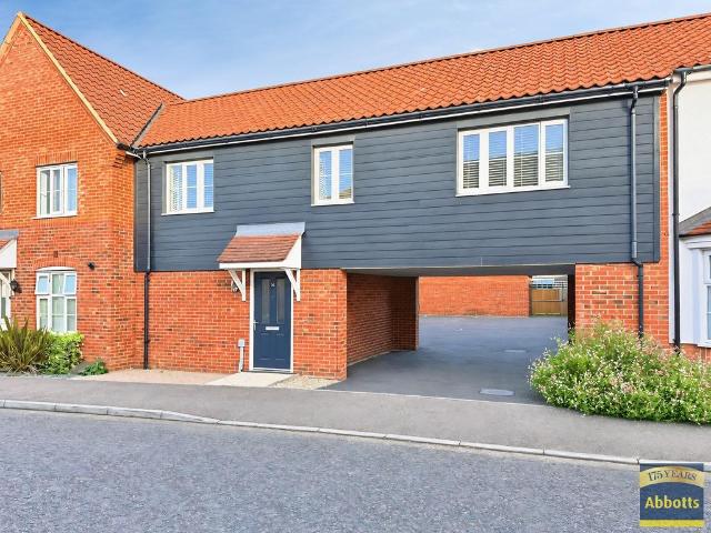 Mortimer Road, Bury St. Edmunds, IP32 2 bed maisonette to rent £1,500 pcm £346 pw