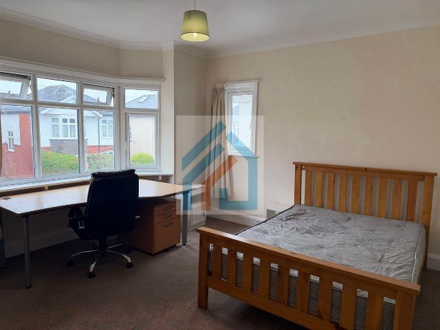 Mortimer Road, Bournemouth BH8, 5 bed flat to rent, £750 pcm | PrimeLocation