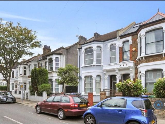 Mortimer Road, London, NW10 2 bed flat to rent £2,500 pcm £577 pw
