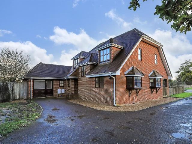 Mortimers Lane, Fair Oak, Eastleigh SO50, 4 bed farmhouse to rent, £1,700 pcm | PrimeLocation