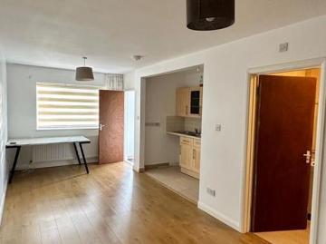 Morton Way, London N14, Studio to rent, £1,250 pcm | PrimeLocation