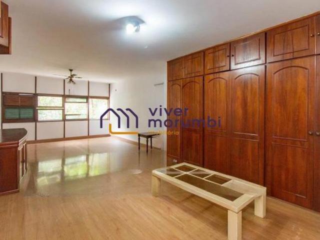 Morumbi casa com 450 mts uteis com piscina