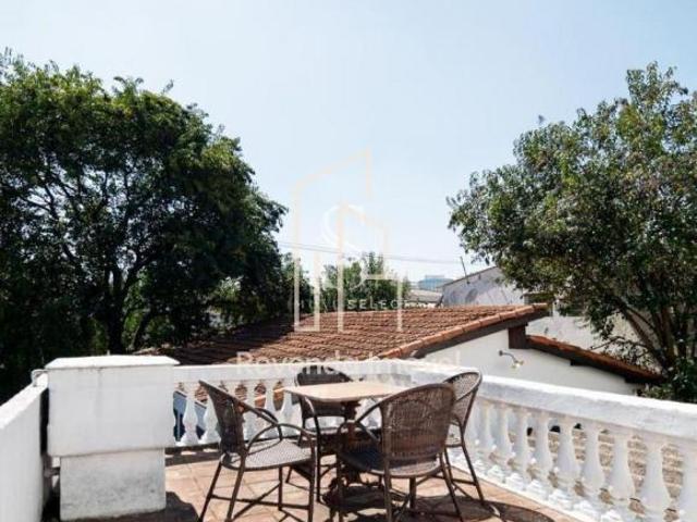MORUMBI CASA DE 120M² COM 2 QUARTOS, SALA, 2 BANHEIRO E 3 VAGAS