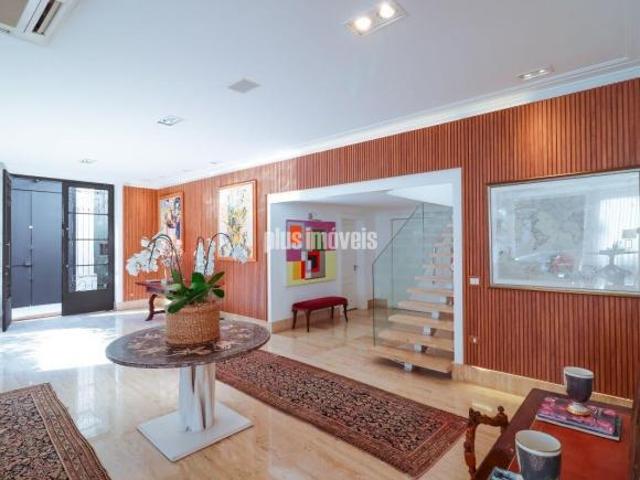 Morumbi! 5 Suítes, 6 Vagas, Piscina, 614,0m²ac 1.030,m² Área de Terreno