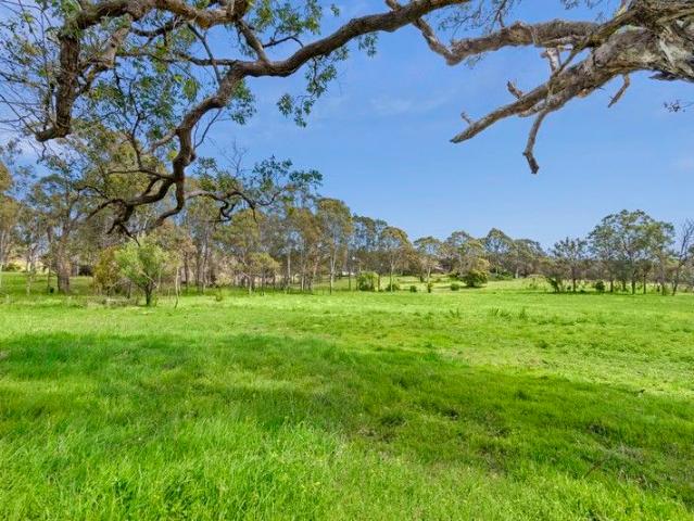 MORUYA 3.5 acres with development approval for a six lot subdivision