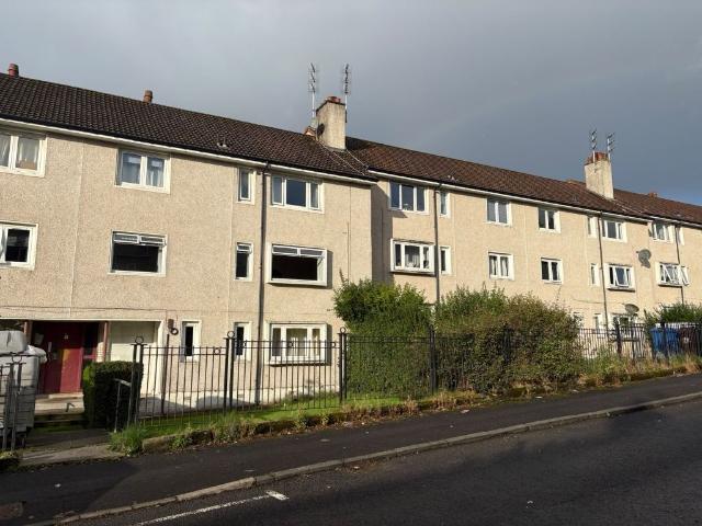 Morven Avenue, Paisley, Renfrewshire PA2, 2 bed flat to rent, £725 pcm | PrimeLocation