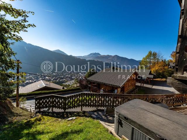 MORZINE Chalet de 4 chambres