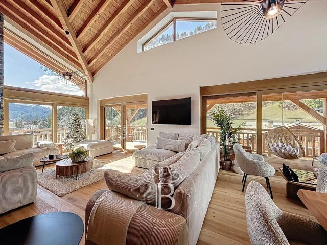Morzine – Chalet neuf de 317 m² – 6 chambres en suite – Espa. 317m² Morzine Avoriaz
