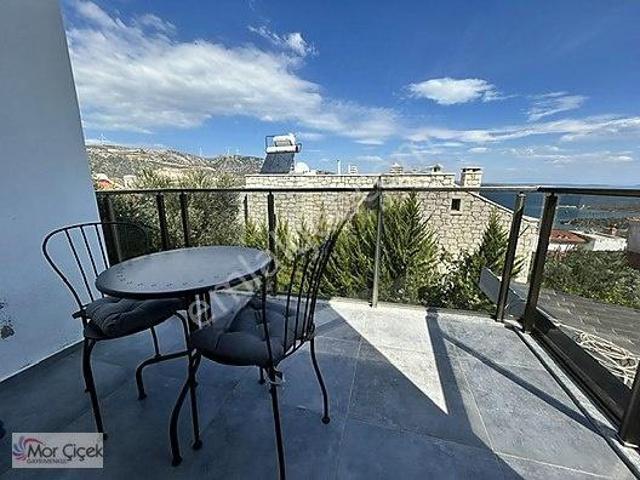 Morçiçek'ten Arko Sitesinde Kiralık Eşyalı Lüks Villa.