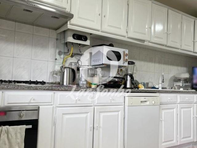 Moradia M4 com garagem fechada