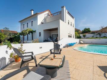Moradia M3 de charme, isolada, com piscina, garagem e jardim