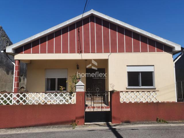 Moradia M3, Silveirinha Grande