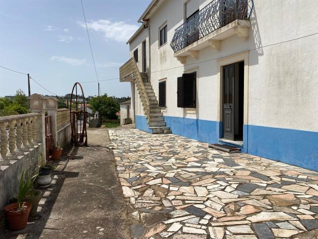 Moradia Multifuncional com 2 habitações, Vista Desafogada e. 289m² A Dos Negros