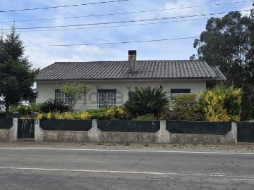 Moradia, Macieira da Lixa e Caramos