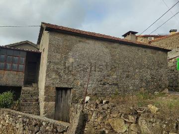 Moradia, Macieira de Cambra