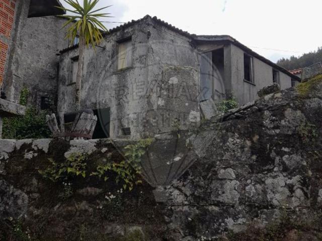 Moradia, Macieira de Cambra