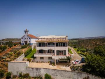 Moradia, Macinhata do Vouga