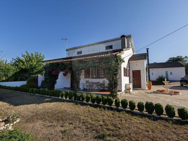 Moradia, Madalena e Beselga