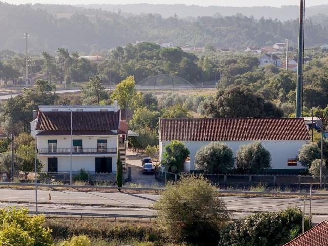 Moradia, Madalena e Beselga
