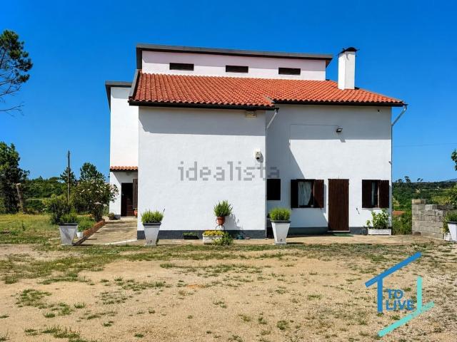 Moradia, Madalena e Beselga