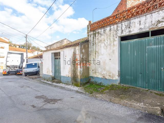 Moradia, Espinheiro