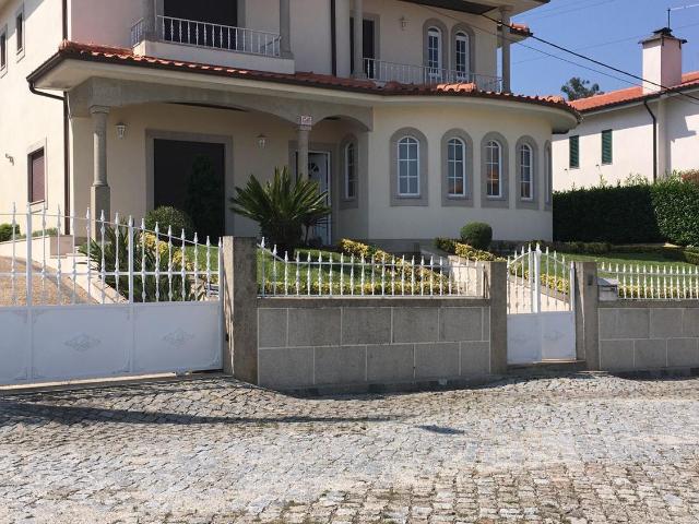 Moradia, Mancelos