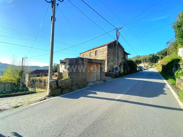 Moradia / Marco de Canaveses, Penhalonga e Paços de Gaiolo