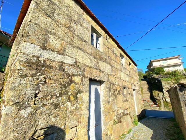 Moradia / Marco de Canaveses, Penhalonga e Paços de Gaiolo