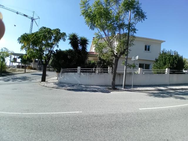 Moradia, Meia Via