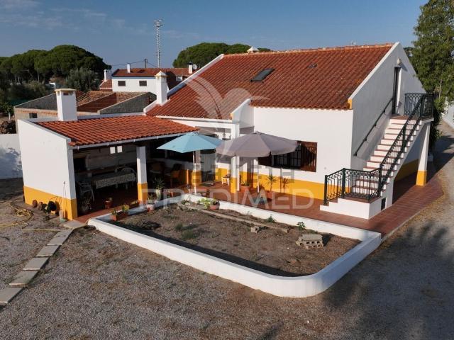 Moradia, Melides