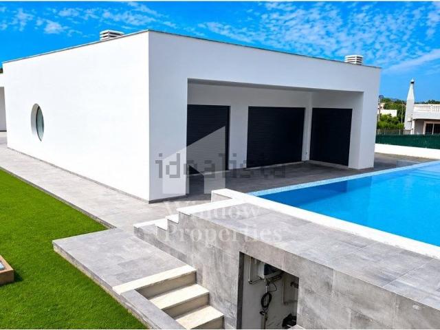 Moradia, Mexilhoeira Grande