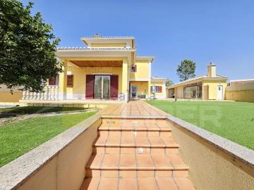 Moradia, Milharado