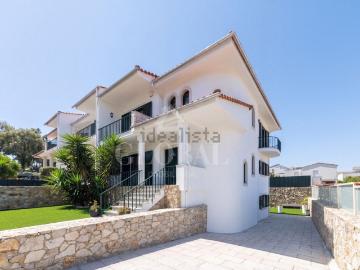 Moradia, Milheirós de Poiares