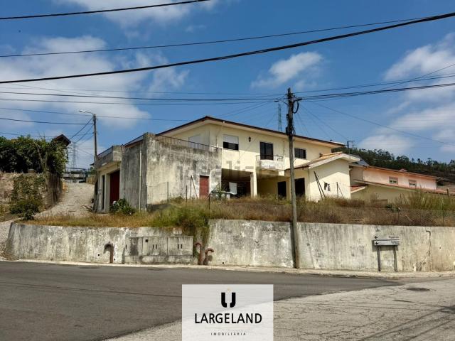 Moradia, Milheirós de Poiares