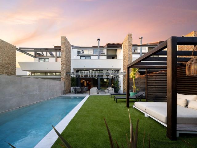 Moradia moderna e elegante 300m² Almancil