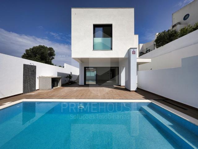 Moradia Moderna em Portimão 220m² Portimão