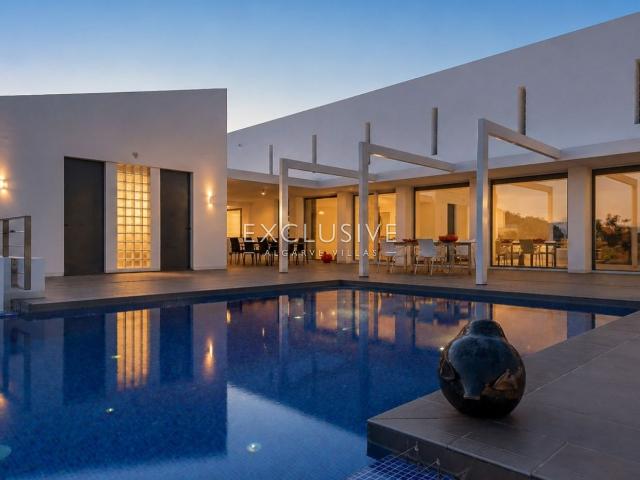 Moradia moderna para venda na Caramujeira, com vistas panorâ. 427m² Lagoa e Carvoeiro