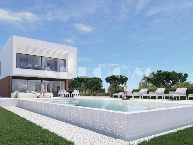Moradia Moderna Quase Pronta no Resort Vila Sol 440m² Quarteira