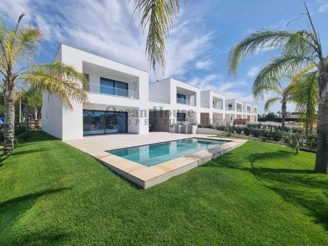 Moradia moderna T3 com piscina privada em Vilamoura 160m² Quarteira