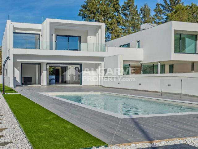 Moradia Moderna V3 em Vilamoura, Algarve – Perto da Marina e. 419m² Quarteira