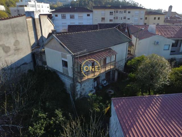 Moradia, Moimenta Santo André