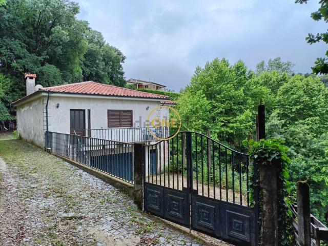 Moradia, Moimenta Santo André