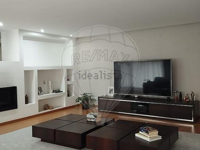Moradia, Moimenta Santo André