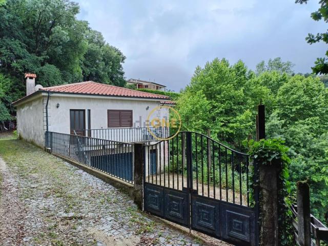 Moradia, Moimenta Santo André