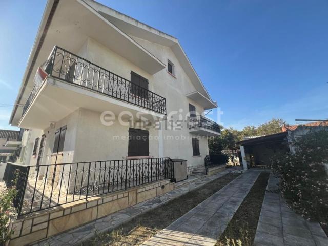 Moradia, Moita