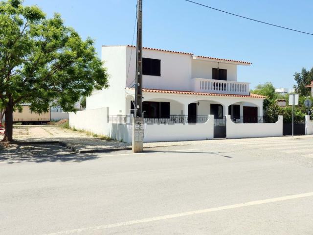 Moradia, Moncarapacho
